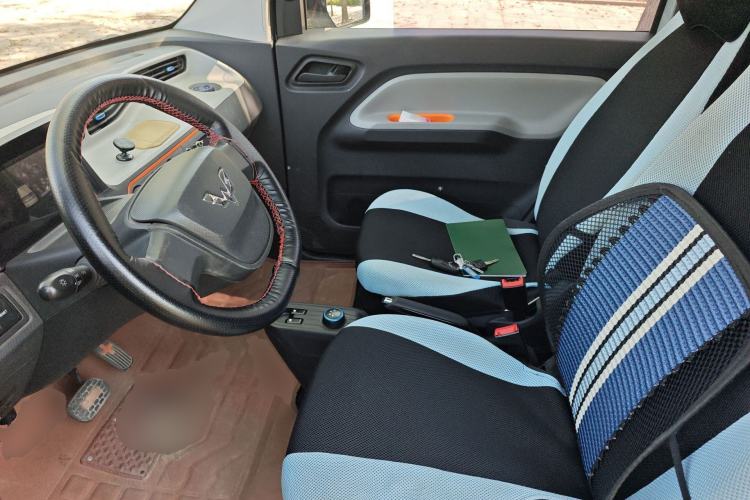 Used Wuling Hongguang MINIEV 2020 Freedom Version Lithium Iron Phosphate Left Front Seat