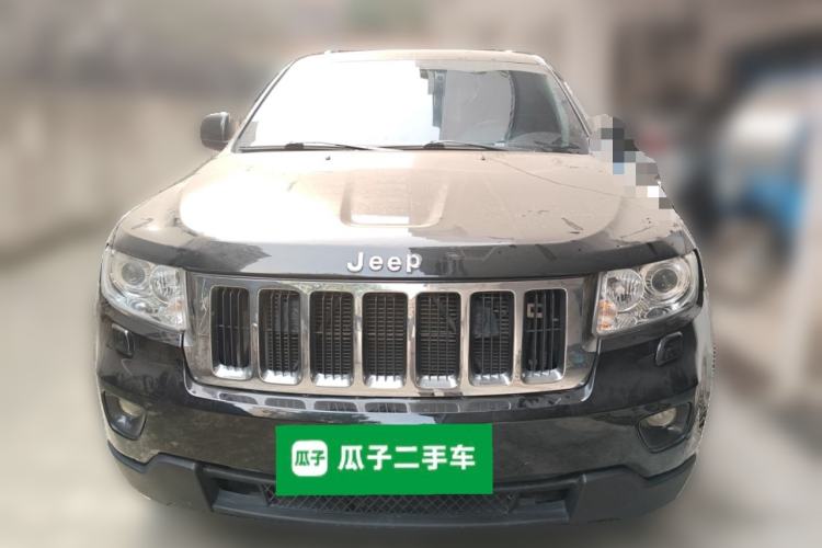 Used Jeep Grand Cherokee 2011 3.6L Luxury Navigation Edition Front