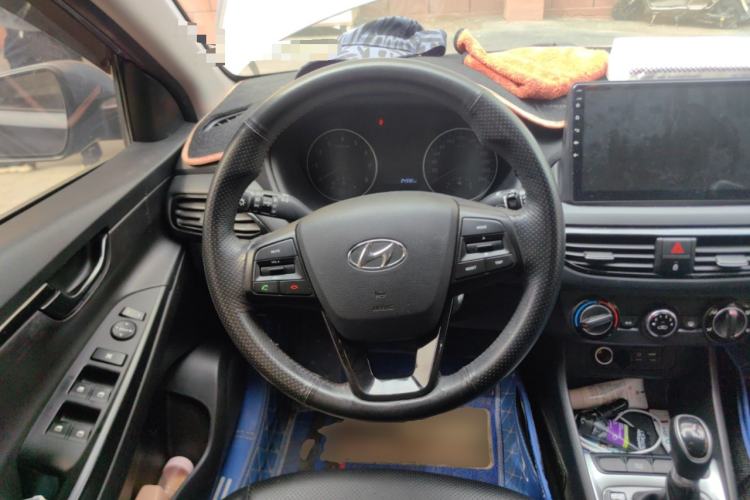 Used Hyundai Celesta 2018 1.6L Automatic GL Enjoyment Version China V Standard Steering Wheel