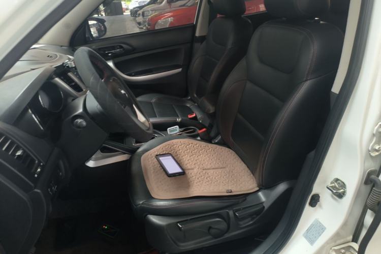 Used CHANGAN CS35 2016 1.6L Manual Luxury Model China V Standard