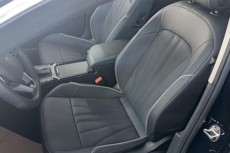 Used Volkswagen Passat 2024 380TSI Starry Luxury Edition