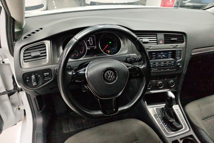 Used Volkswagen Golf 2015 1.4TSI Automatic Comfort Model