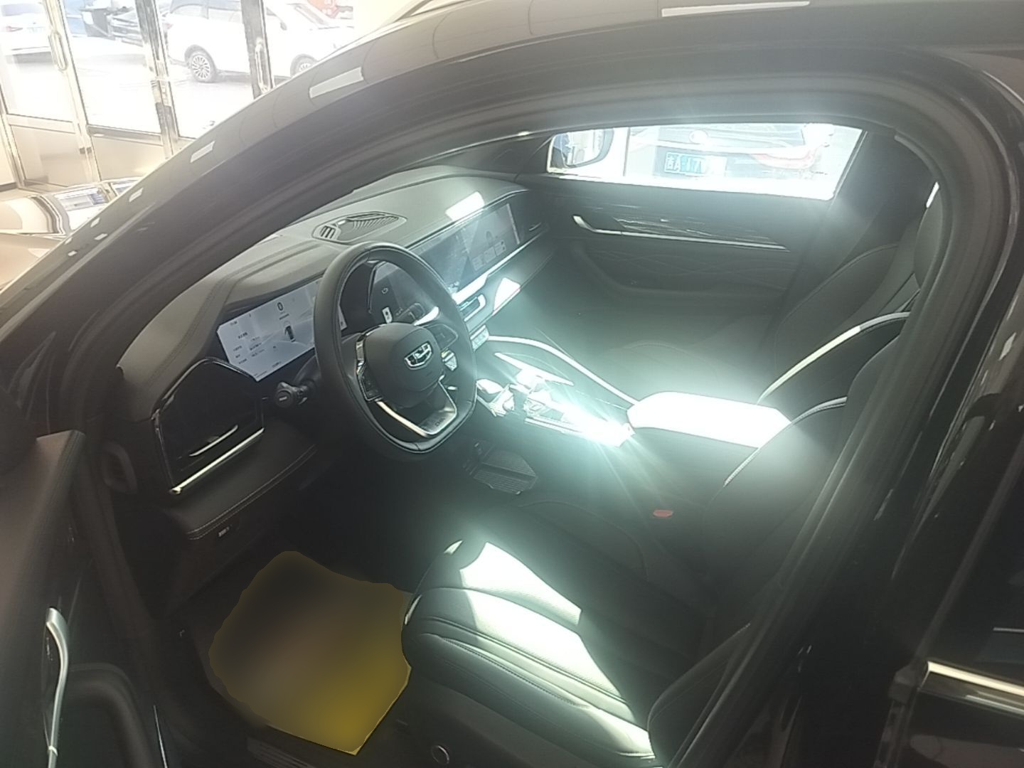 Geely Auto Monjaro L 2024 2.0TD DCT EVO Two-Wheel Drive Long-Range Version — снимка 18
