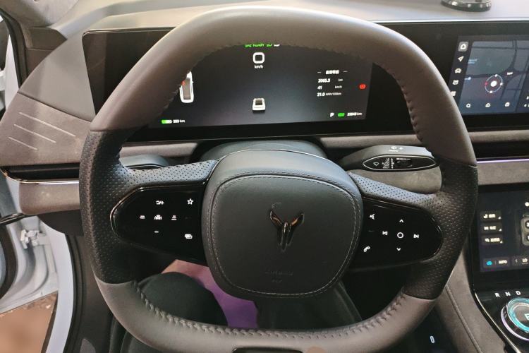 Used VOYAH PASSION 2023 Four-Wheel Drive Flagship Edition Steering Wheel