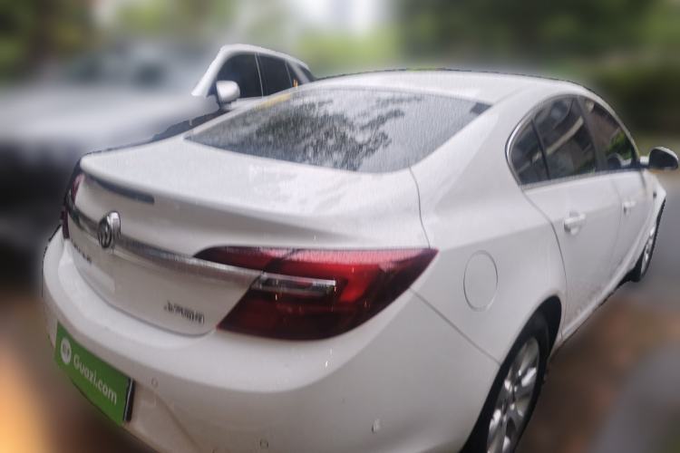 Used Buick Regal 2015 1.6T Leading Technology Model Rear Right 45 Deg