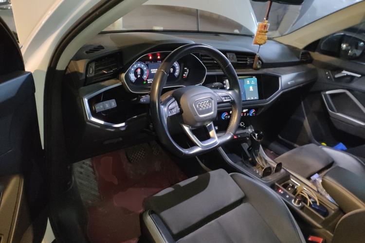 Used Audi Q3 2020 35 TFSI Fashion Dynamic Model