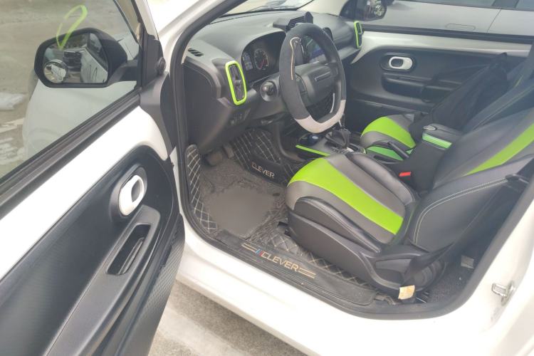 Used Roewe Clever 2021 302 km New Four-Seater Super-Efficient Version