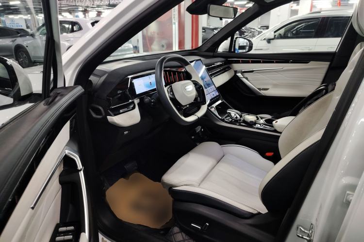 Used Geely Auto FX11 2023 1.5TD Leishen Hi·F Super Swift Left Front Seat