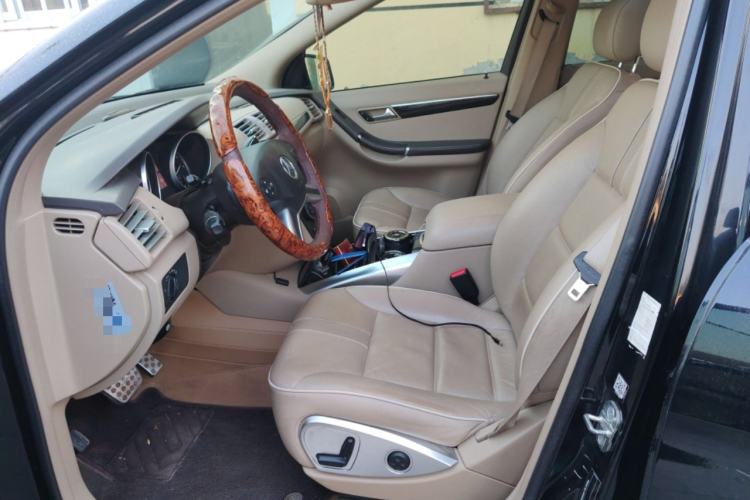 Used Mercedes-Benz R-Class 2015 R 400 4MATIC Business Model
