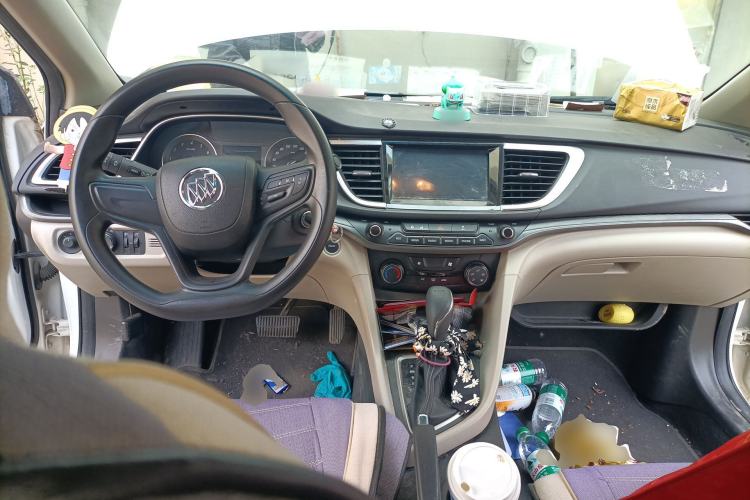 Used Buick GT 2017 18T Dual-Clutch Elite Model Center Console