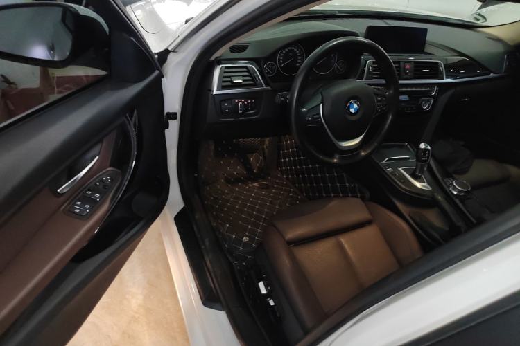 Used BMW 3 Series 2019 320Li Fashion Model
