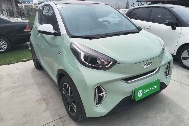 Used Chery Little Ant 2022 Restyled Version Sweet Pink Edition Low-Sugar Version Lithium Iron Phosphate Battery 30.7 kWh 30 kW 301 km Front Right 45 Deg