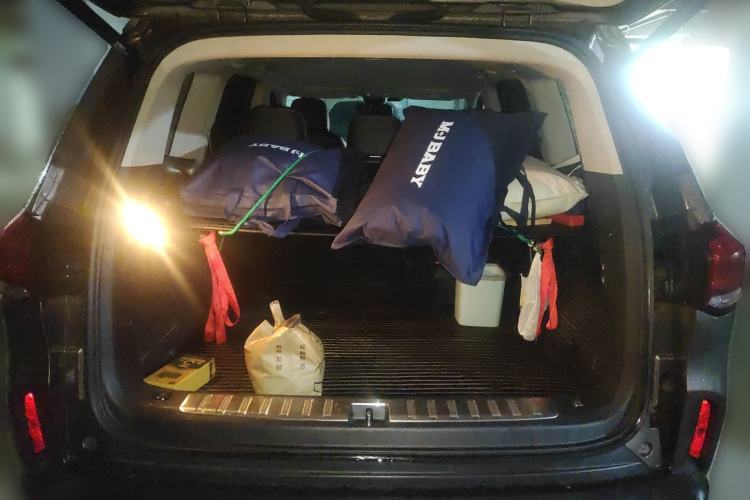 Used SAIC MAXUS D90 2017 2.0T Automatic Two-Wheel Drive Mercury Base Edition Trunk