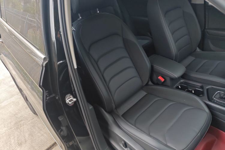 Used Volkswagen Tiguan L 2019 Updated Version 330TSI Automatic Two-Wheel Drive Panoramic Comfort Edition China VI Standard