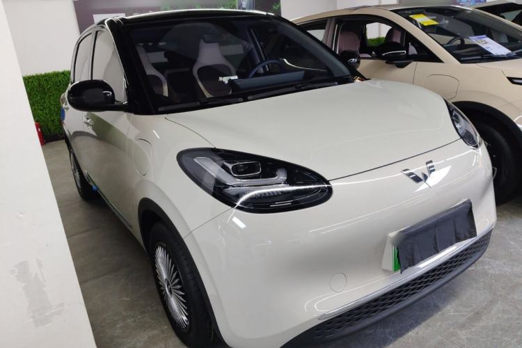 Used Wuling Bingo 2023 333 km Lingxi Connected+ Version
