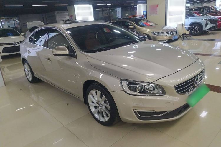 Used Volvo S60 2017 S60L T4 Smart Range Edition

