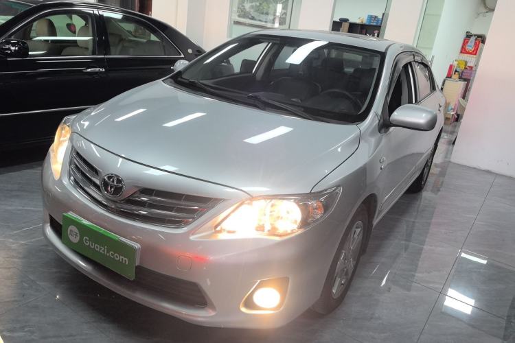 Used Toyota Corolla 2012 Luxurious Edition 1.8L CVT GL-i
