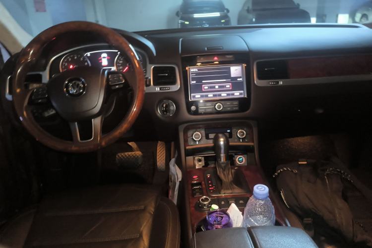 Used Volkswagen Touareg 2011 3.0 TSI High-End Version
