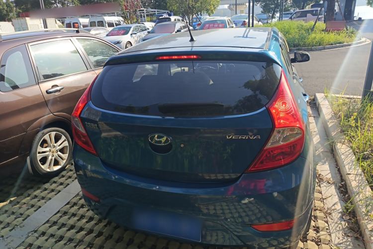 Used Hyundai Verna Ray 2016 1.4L Automatic Leading-Edge GLX