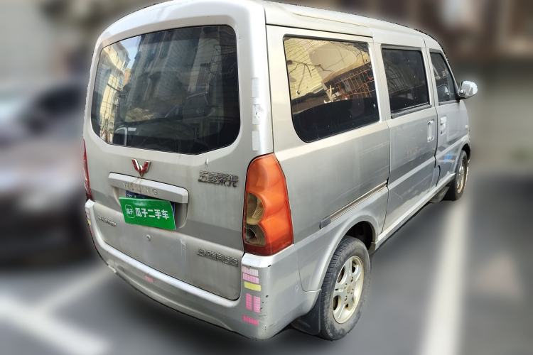 Used Wuling Rongguang 2011 1.2L Base Version
