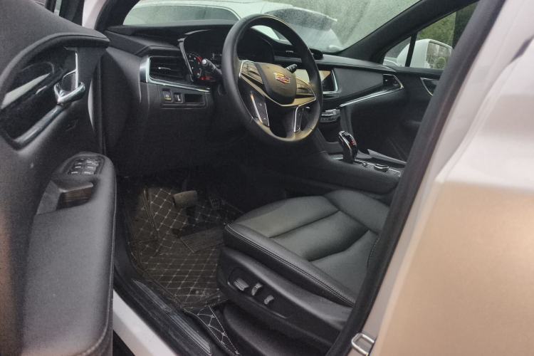 Used Cadillac XT5 2023 2.0T Two-Wheel-Drive Fashion Edition Driver Seat