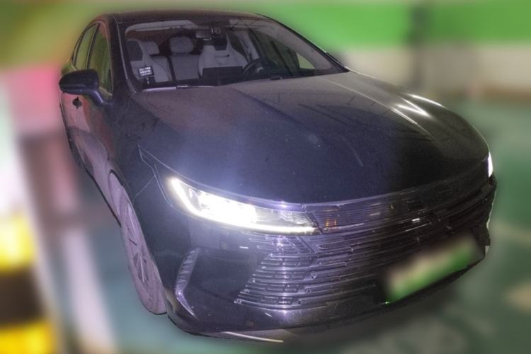 Used BYD Destroyer 05 2024 HONOR Edition DM-i 55KM Luxury Model Front Right 45 Deg