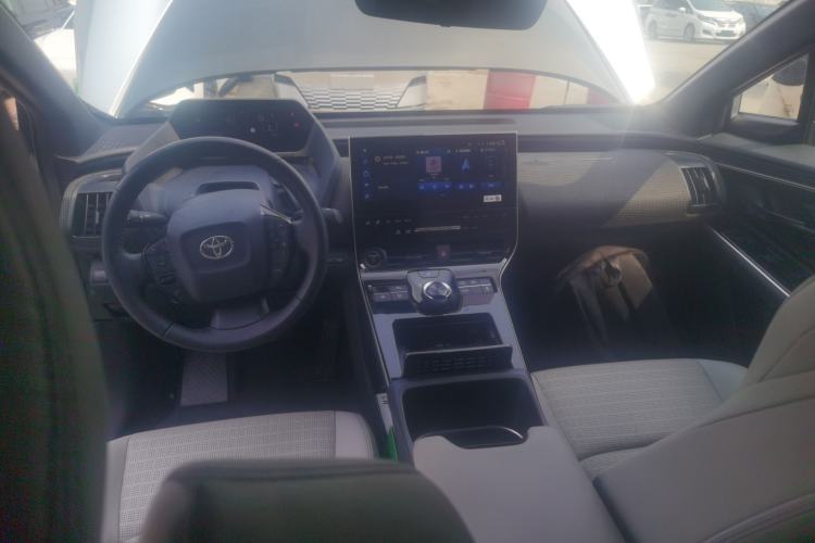 Used Toyota FAW bZ4X 2022 Two-Wheel Drive Long-Range PRO Version
