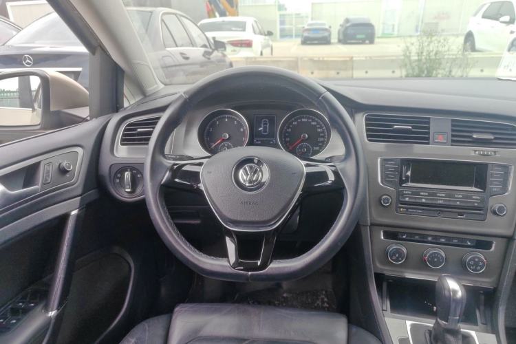 Used Volkswagen Golf 2014 1.6L Automatic Comfort Model
