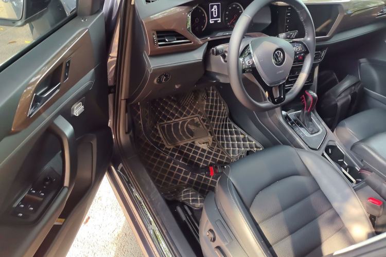 Used Volkswagen Tharu 2021 330TSI All-Wheel Drive Luxury PLUS Version
