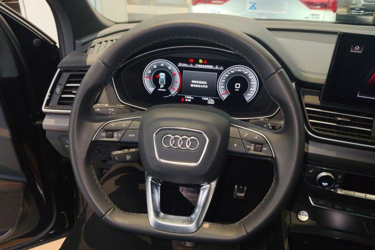 Used Audi Q5L 2025 40 TFSI Luxury Dynamic Edition
