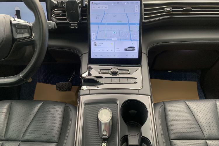 Used Nio ES8 2020 580 km Signature Edition 7-Seater Version Interior 3