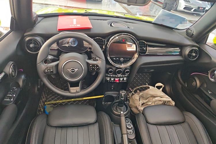 Used MINI MINI 2023 Second Facelift 2.0T COOPER S CABRIO Artist
