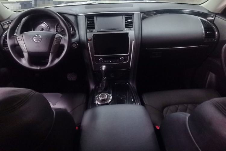 Used Nissan Patrol  Center Console