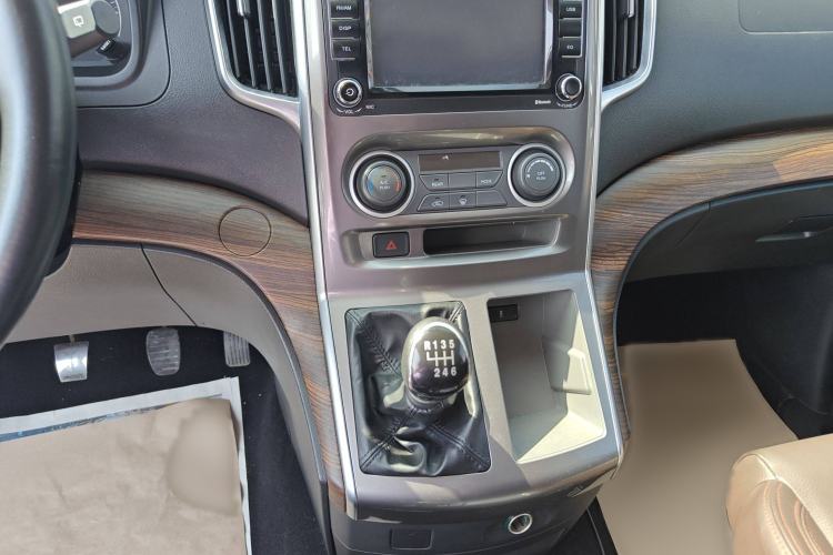 Used FORTHING Lingzhi PLUS 2021 2.0L Manual Luxury 7-Seater