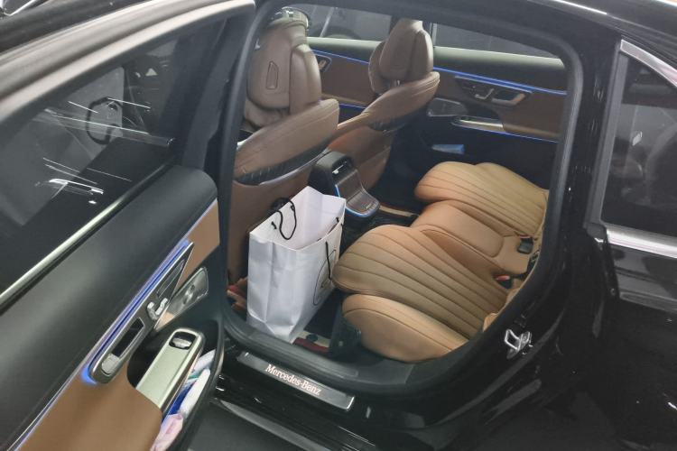 Used Mercedes-Benz E-Class 2024 E 300 L Luxury Model
