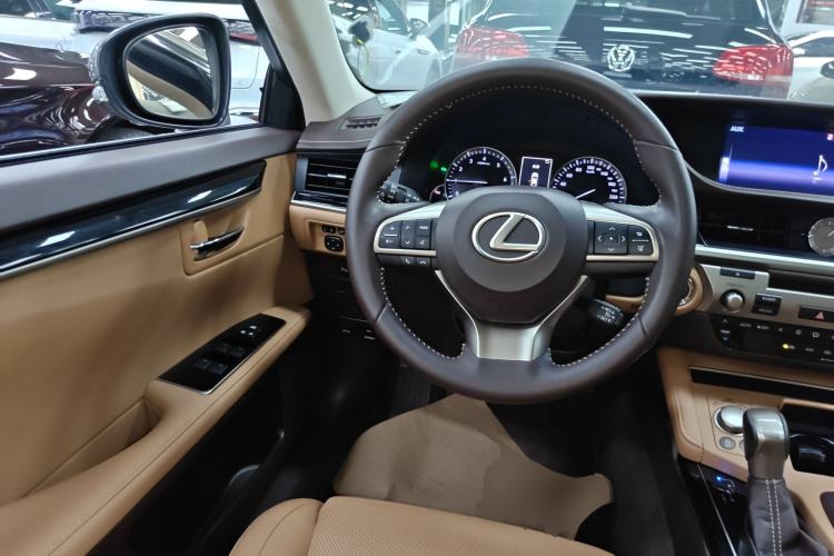 Used Lexus ES 2015 200 Elite Edition Steering Wheel