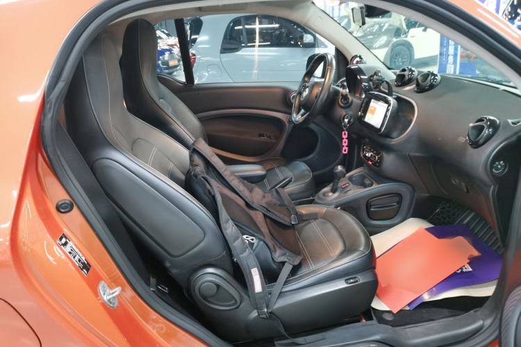 Used smart fortwo 2018 0.9T 66kW Hardtop Pioneer Edition China V Emission Standard