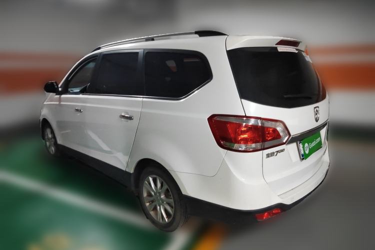 Used Baojun 730 2014 1.5L manual Comfort version 7 seats
