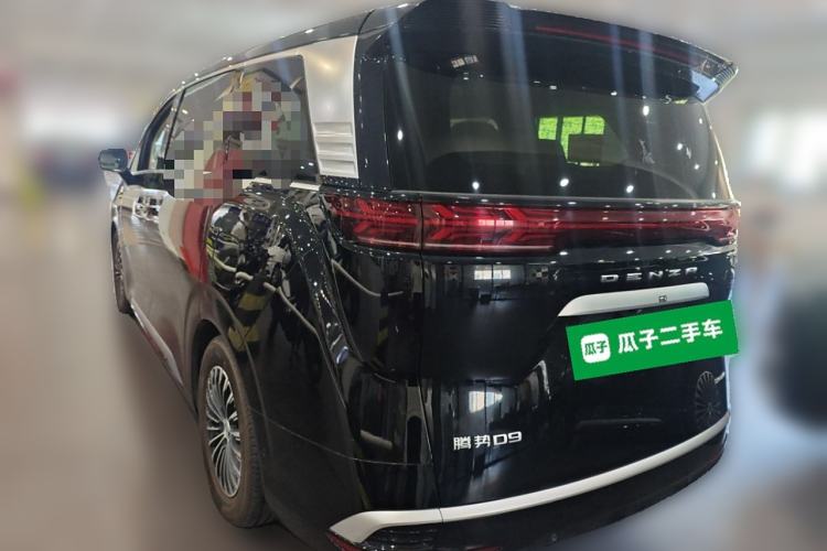 Used Denza D9 2024 DM-i 980 Four-Wheel Drive Flagship Model
