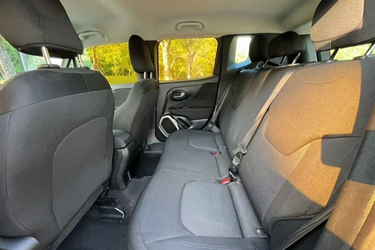 Used Jeep Renegade 2017 180T Automatic Kinetic Edition+