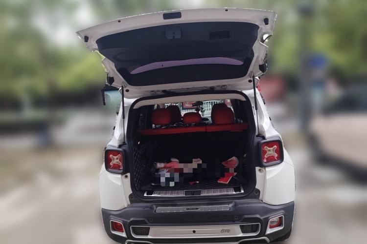 Used Jeep Renegade 2018 Connected Large Screen Version 180T Automatic Kinetic Edition+
