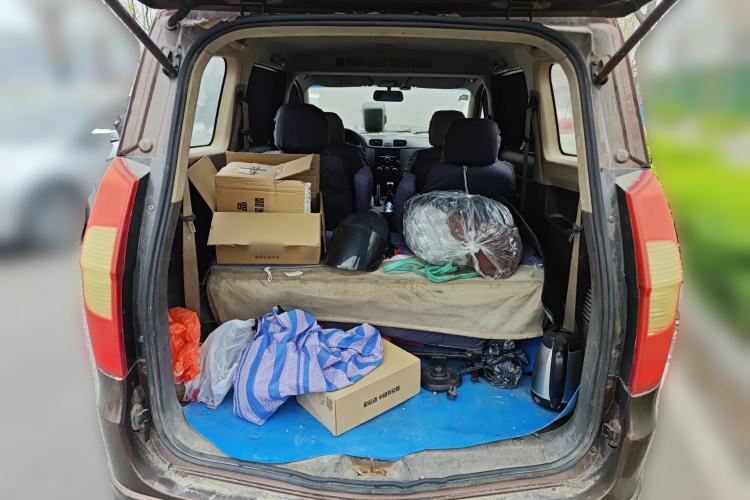 Used Wuling Hongguang 2014 1.5L S Standard Version Trunk