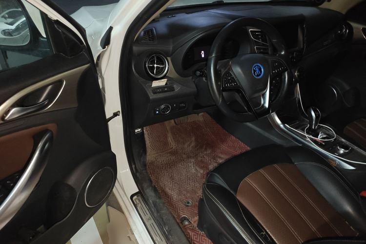 Used BYD Song New Energy 2017 Song DM 1.5TID All-Wheel Drive Luxury Model
