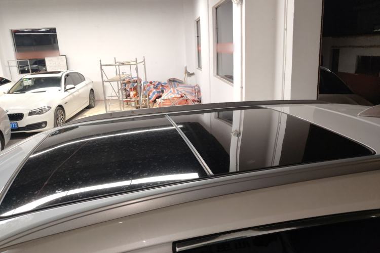 Used Cadillac XT5 2022 2.0T Two-Wheel Drive Luxury Version Roof