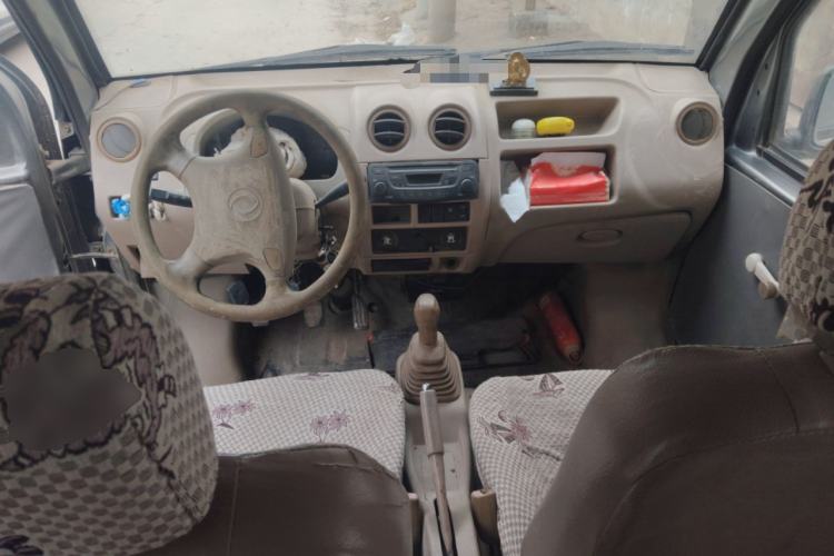 Used Dongfeng Xiaokang K07 2006 1.0L Base Version AF10-06 Center Console