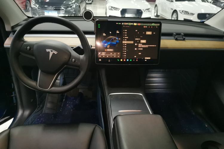 Used Tesla Model Y 2022 Rear-Wheel-Drive Version
