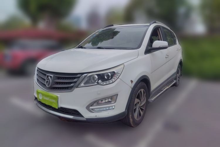 Used Baojun 560 2015 1.8L manual luxury version