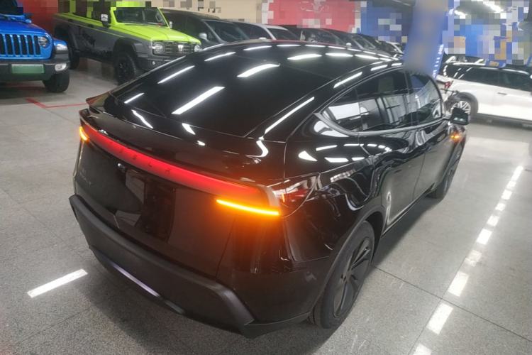 Used Tesla Model Y 2026 Rear-Drive Model