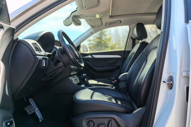 Used Volkswagen Sagitar 2014 1.6L Automatic Comfort Model Left Front Seat