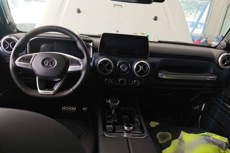 Used BAIC Off-Road BJ40 2019 Updated Version 2.0T Automatic All-Wheel Drive Urban Hunter Edition Premium China V Emission Standard